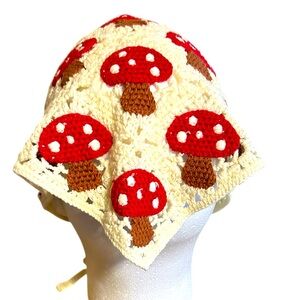 🆕 NWT Sunday State Crochet Bandana with Mushroom Design